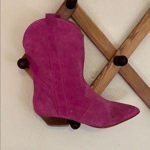 👩🏻‍🎤 VINTAGE SUEDE COWGIRL BOOTS